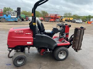 TORO CT2140 4wd triple cylinder mower (YX60 AEW) - 3