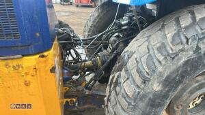 2005 NEW HOLLAND TS100A tractor, twin assister rams, front weights, air seat, shuttle,,air conditioning, c/w Bomford Falcon 5:5 hedge cutter, joystick controls, road blower (FN05 CWV)(V5 in office) - 15