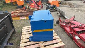 3-point linkage box - 9