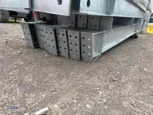 60ft x 20ft x 12ft Agricultural galvanised steel building, 8 x stanchions, 8 x rafters - 9