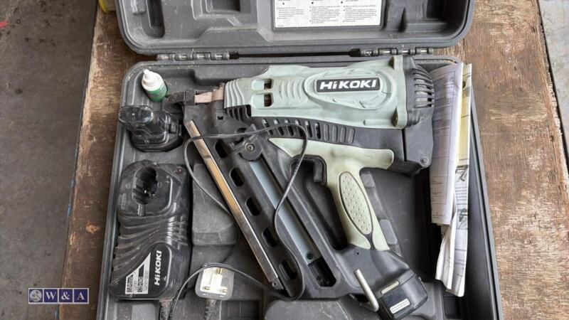 HIKOKI nail gun c/w case