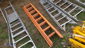 Triple fibre glass ladder - 2