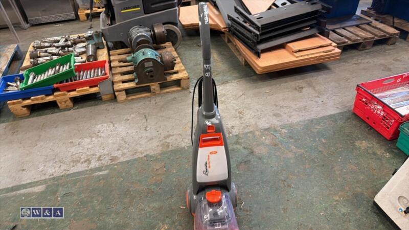 VAX RAPID 240v spring clean carpet washer