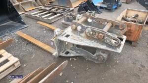 DROMONE pallet tines to suit excavator (65mm pins)