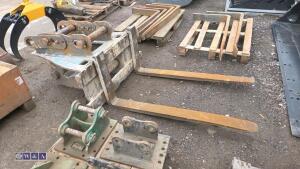 DROMONE pallet tines to suit excavator (65mm pins) - 3