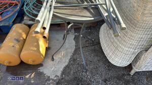 Metal garden table & 2 x chairs - 3