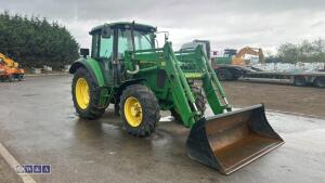 2004 JOHN DEERE 6220 4wd tractor, 2 x spool valves, twin assister rams, puh, shuttle c/w John Deere 631 front loader, joystick & bucket (DX04 KUG)(V5 in office) - 6