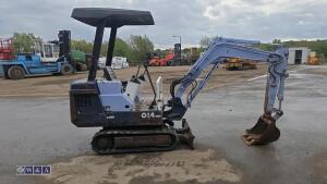 KUBOTA KX014 rubber tracked excavator with bucket, blade & piped - 6