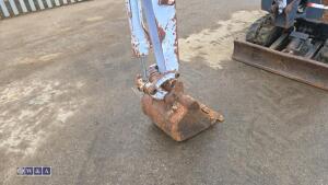 KUBOTA KX014 rubber tracked excavator with bucket, blade & piped - 17