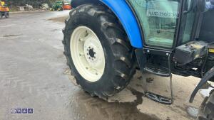2019 NEW HOLLAND TD5-115 tractor, 2 x spool valves, puh, shuttle, 12x12 speed (YX19 CWR)(31029991) - 9