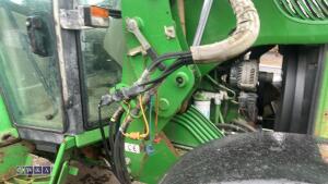 2004 JOHN DEERE 6220 4wd tractor, 2 x spool valves, twin assister rams, puh, shuttle c/w John Deere 631 front loader, joystick & bucket (DX04 KUG)(V5 in office) - 18