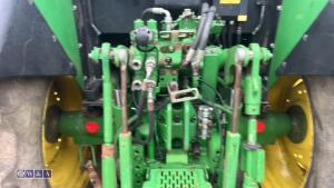 2004 JOHN DEERE 6220 4wd tractor, 2 x spool valves, twin assister rams, puh, shuttle c/w John Deere 631 front loader, joystick & bucket (DX04 KUG)(V5 in office) - 20
