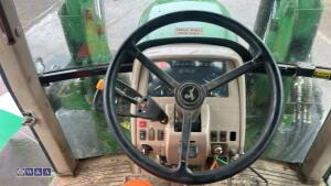 2004 JOHN DEERE 6220 4wd tractor, 2 x spool valves, twin assister rams, puh, shuttle c/w John Deere 631 front loader, joystick & bucket (DX04 KUG)(V5 in office) - 25