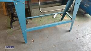 AXMINSTER APTCM 900 240v woodturning lathe - 4
