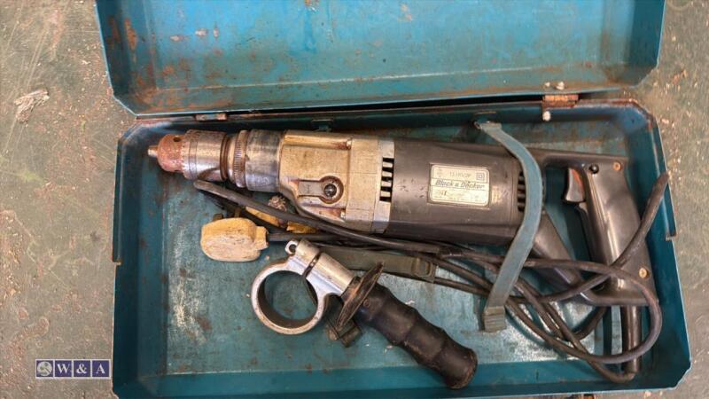 BLACK & DECKER 240v drill c/w case