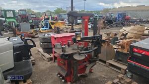 240v tyre changing machine - 2