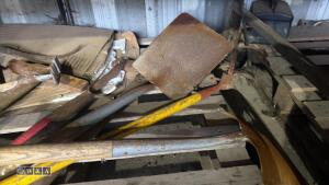 Quantity of garden tools - 3