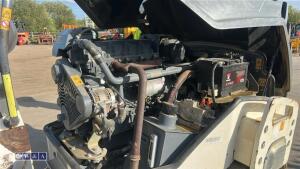 Hamm hd13 double drum roller - 18