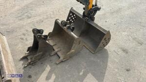 Jcb 801.4 c/w 3 buckets and hydraulic thumb - 8