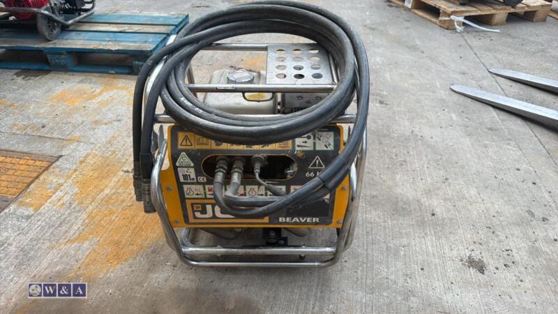 JCB BEAVER petrol hydraulic power pack c/w hose (3431056)