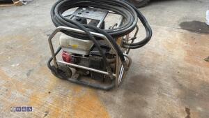 JCB BEAVER petrol hydraulic power pack c/w hose (3431056) - 3