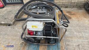 JCB BEAVER petrol hydraulic power pack c/w hose (3330333) - 3