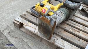 WACKER NEUSON BS50-2 petrol trench rammer - 3