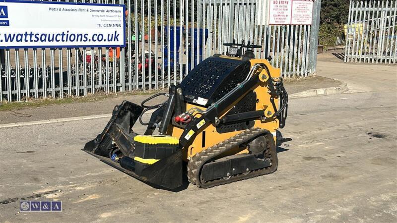 Mini skid steer loader c/w breaker