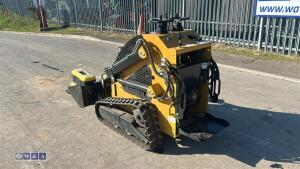 Mini skid steer loader c/w breaker - 3