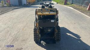 Mini skid steer loader c/w breaker - 17