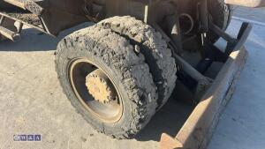 Atlas 1302e materiel handler - 12