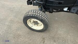 NEW HOLLAND TC27D 4wd hydrostatic compact tractor, spool valve, 3 point linkage, (s/n G03054) - 11
