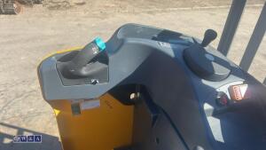 Jungheinrich ese 120 pallet truck c/w charger - 13