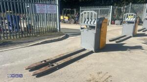 Jungheinrich ese 120 pallet truck c/w charger