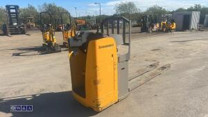 Jungheinrich ese 120 pallet truck c/w charger - 5