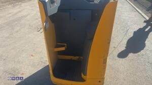 Jungheinrich ese 120 pallet truck c/w charger - 11