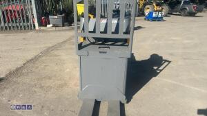 Jungheinrich ese 120 pallet truck c/w charger - 9