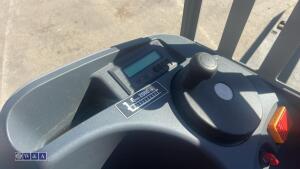 Jungheinrich ese 120 pallet truck c/w charger - 13