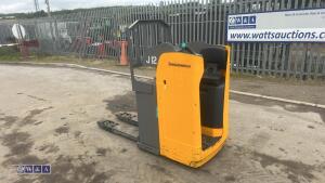 Jungheinrich ese 120 battery pallet truck c/w charger - 3