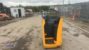 Jungheinrich ese 120 battery pallet truck c/w charger - 4
