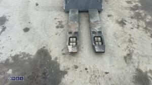 Jungheinrich ese 120 battery pallet truck c/w charger - 7