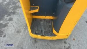 Jungheinrich ese 120 battery pallet truck c/w charger - 8