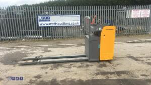 Jungheinrich ese120 battery pallet truck c/w charger - 2