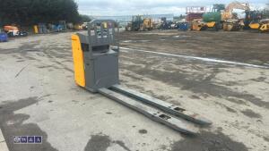 Jungheinrich ese120 battery pallet truck c/w charger - 5