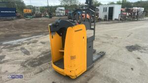 Jungheinrich ese 120 battery pallet truck c/w charger - 15