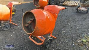4457