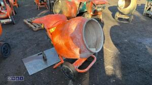 2022 BELLE MINIMIX 150 240v mixer