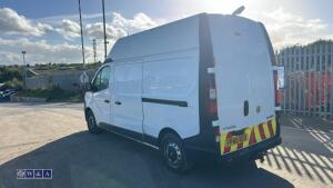 Vauxhall vivaro bi turbo - 3