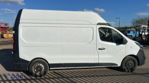 Vauxhall vivaro bi turbo - 6
