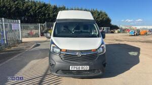 Vauxhall vivaro bi turbo - 10